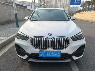 BMW X1 2022 sDrive25Li Líder exterior foto 2