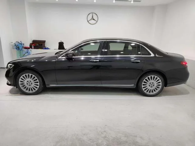 Mercedes-Benz E-Class 2022 E 300 L Fashionable Passenger car exterior photo 2