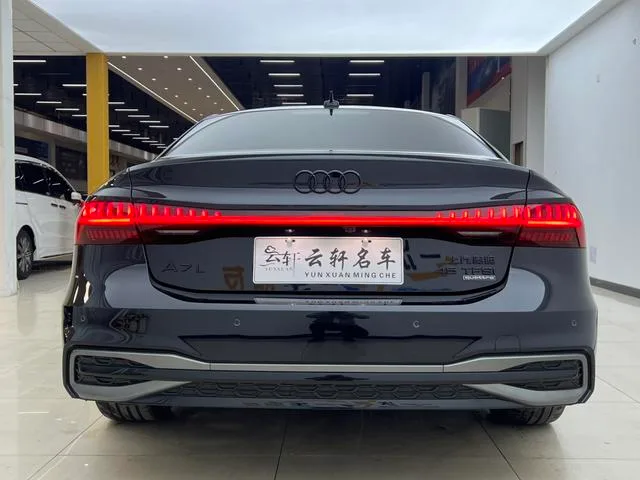 Audi A7L 2024 45 TFSI quattro Black Samurai Edition interior photo 20