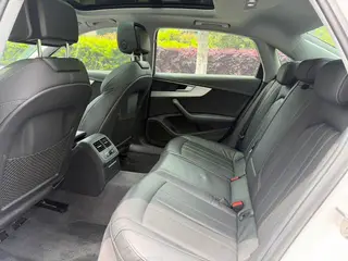Audi A4L 2022 40 TFSI Deluxe Dynamic interior photo 7