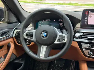 BMW 5 Series 2022 Second change 530i M Sports suit exterior photo 9