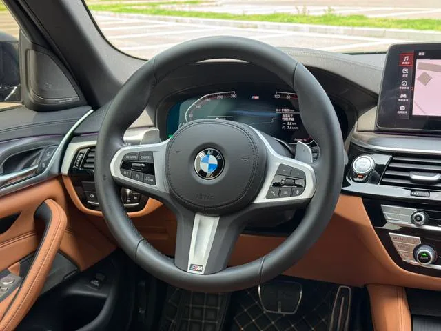 BMW 5 Series 2022 Second change 530i M Sports suit exterior photo 9