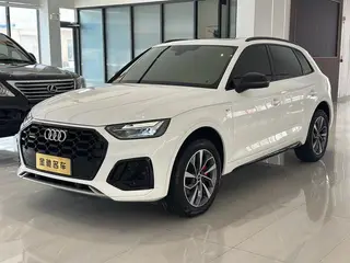 Audi Q5L 2024 40TFSI Deluxe Dynamic