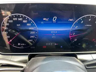 Mercedes-Benz GLC 2025 GLC 260 L 4MATIC Dynamic 5 seat interior photo 11