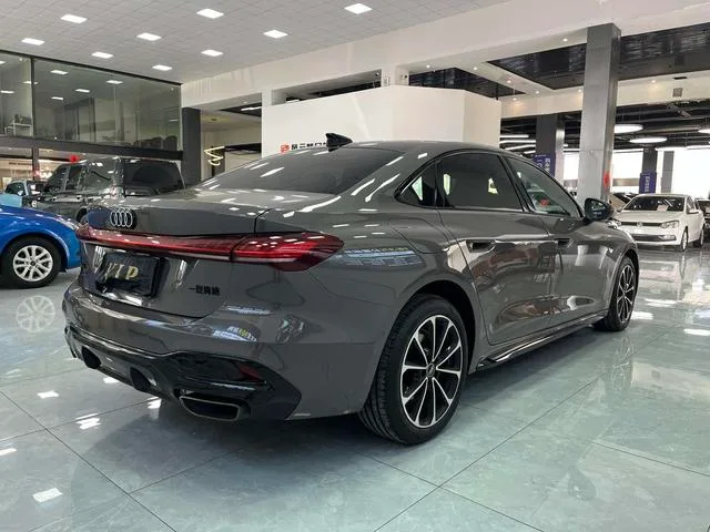Audi A5L 2026 2.0T Versión deportiva exterior foto 6
