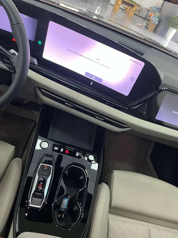 Audi A5L 2026 2.0T Versión deportiva interior foto 14