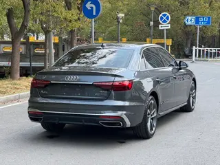 Audi A4L 2020 40 TFSI Модный и динамичный интерьер фото 18