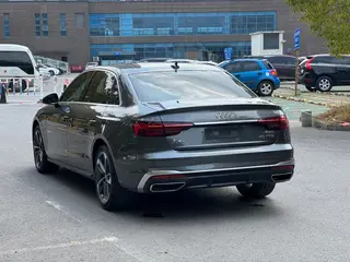 Audi A4L 2020 40 TFSI Модный и динамичный интерьер фото 20