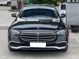 Mercedes-Benz E-Class 2022 E 300 L Премиальная комплектация Седан экстерьер фото 2