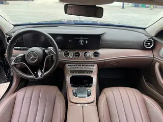Mercedes-Benz E-Class 2022 E 300 L Премиальная комплектация Седан интерьер фото 9