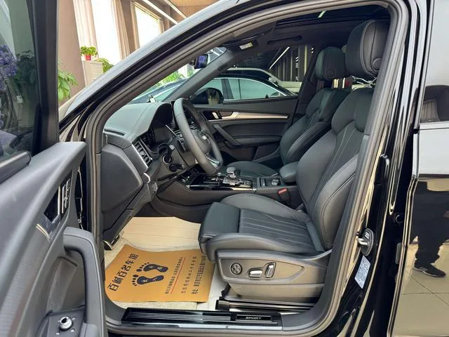 Audi Q5L 2025 45TFSI Deluxe Dynamic exterior photo 9