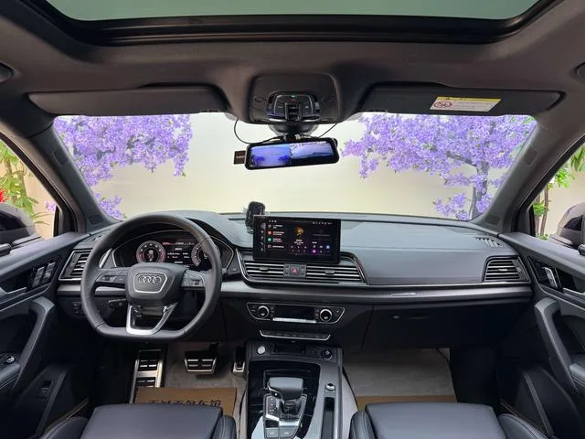 Audi Q5L 2025 45TFSI Deluxe Dynamic interior photo 13