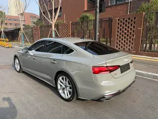 Audi A5 2021 Sportback 40 TFSI Tipo dinámico de moda interior foto 7