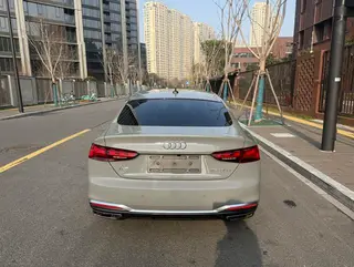 Audi A5 2021 Sportback 40 TFSI Tipo dinámico de moda interior foto 9