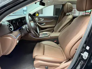 Mercedes-Benz E-Class 2022 Second change E 300 L Luxury type Passenger car interior photo 12