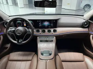 Mercedes-Benz E-Class 2022 Second change E 300 L Luxury type Passenger car interior photo 14