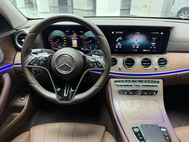 Mercedes-Benz E-Class 2022 Second change E 300 L Luxury type Passenger car interior photo 15