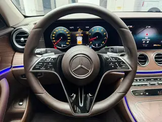 Mercedes-Benz E-Class 2022 Second change E 300 L Luxury type Passenger car interior photo 16