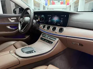 Mercedes-Benz E-Class 2022 Second change E 300 L Luxury type Passenger car interior photo 20