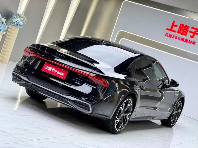Audi A7L 2025 45 TFSI quattro Black Samurai Edition exterior photo 4