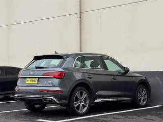 Audi Q5L 2021 40 TFSI Fashion dynamic type exterior photo 4