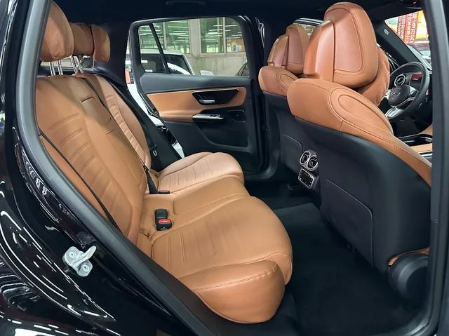 Mercedes-Benz GLC 2025 GLC 260 L 4MATIC Type dynamique 5 Siège intérieur photo 10