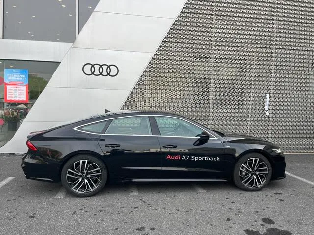 Audi A7 2024 45 TFSI Selection exterior photo 3