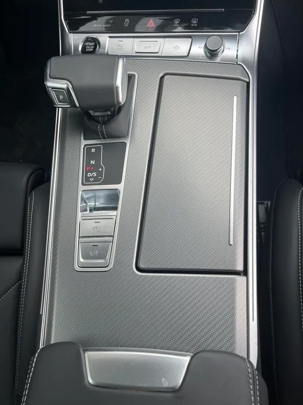 Audi A7 2024 45 TFSI Selection exterior photo 9
