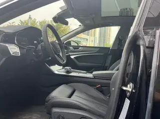 Audi A7 2024 45 TFSI Selection interior photo 13