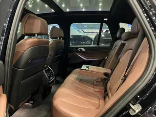 BMW X5 2021 xDrive40i Premium Class M Sports suit interior photo 6