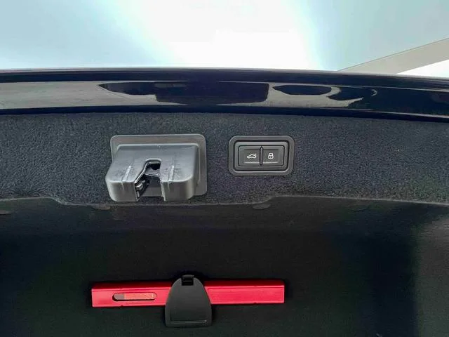 Audi A8 2022 A8L 50 TFSI quattro Cómodo edición de coleccionista interior foto 15