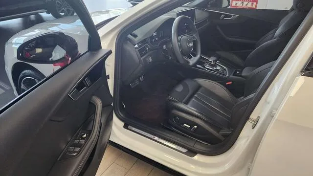 Audi A4L 2024 40 TFSI Deluxe Dynamic interior photo 8