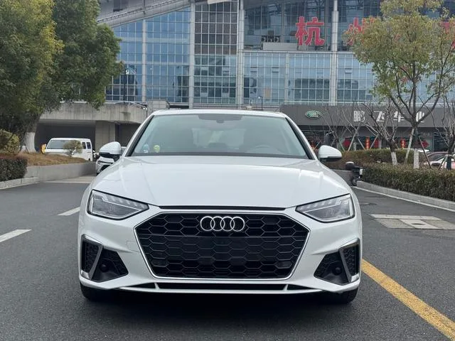 Audi A4L 2022 40 TFSI Fashion dynamic type exterior photo 2
