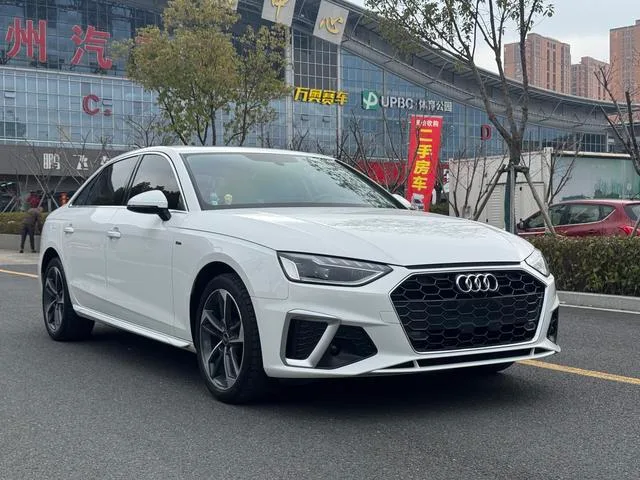 Audi A4L 2022 40 TFSI Fashion dynamic type exterior photo 3