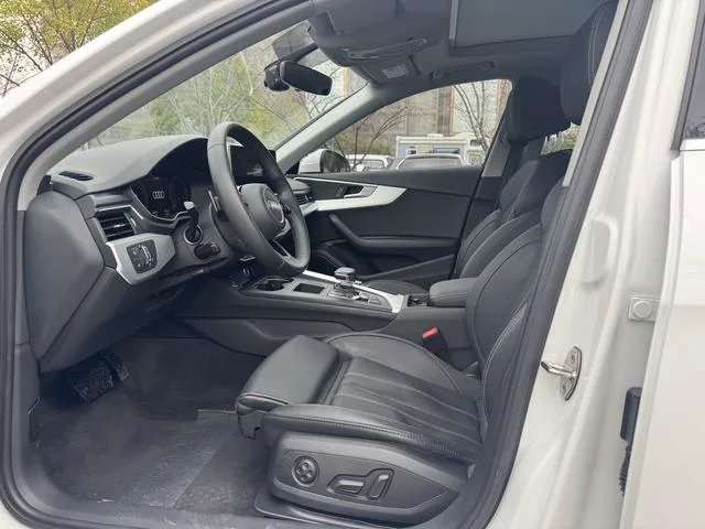 Audi A4L 2022 40 TFSI Fashion dynamic type interior photo 11