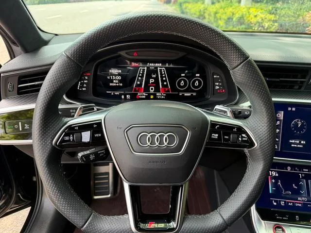 Audi RS 6 2021 RS 6 4.0T Avant interior foto 13