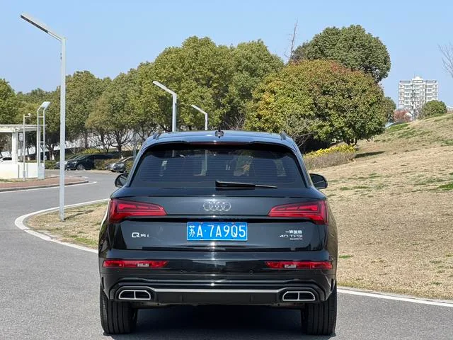 Audi Q5L 2024 40TFSI Deluxe Dynamic exterior photo 6