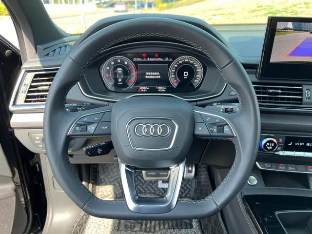 Audi Q5L 2024 40TFSI Deluxe Dynamic interior photo 14