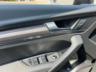 Audi Q5L 2024 40TFSI Deluxe Dynamic interior photo 19