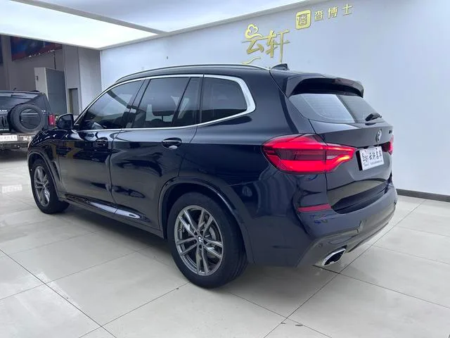 BMW X3 2021 Restyling xDrive28i M Sports suit interior photo 11