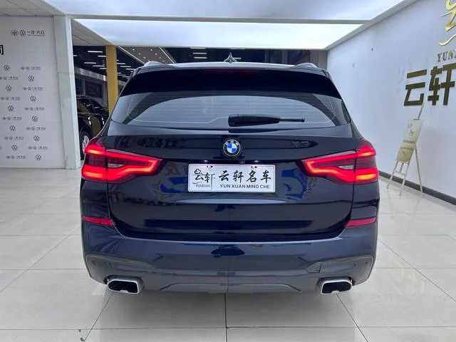 BMW X3 2021 Restyling xDrive28i M Sports suit interior photo 12