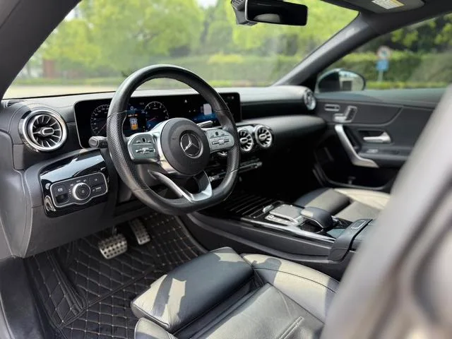 Mercedes-Benz CLA 2020 CLA 260 4MATIC Five-door hunting sports car exterior photo 6