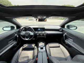 Mercedes-Benz CLA 2020 CLA 260 4MATIC Five-door hunting sports car interior photo 8