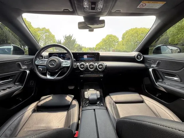 Mercedes-Benz CLA 2020 CLA 260 4MATIC Five-door hunting sports car interior photo 9