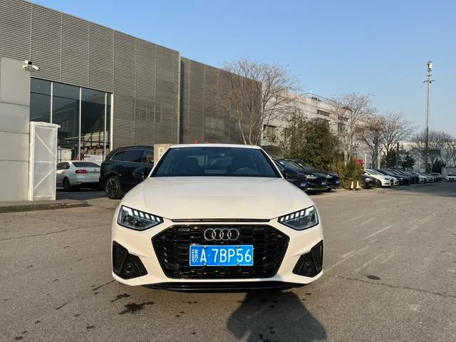Audi A4L 2023 40 TFSI Deluxe Dynamic exterior photo 4