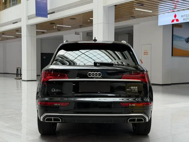 Audi Q5L 2022 40T Deluxe Dynamic exterior photo 5