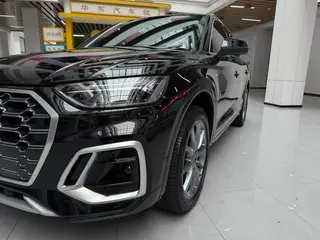 Audi Q5L 2022 40T Deluxe Dynamic exterior photo 7