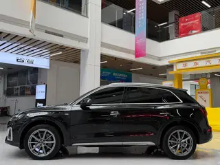 Audi Q5L 2022 40T Deluxe Dynamic exterior photo 9