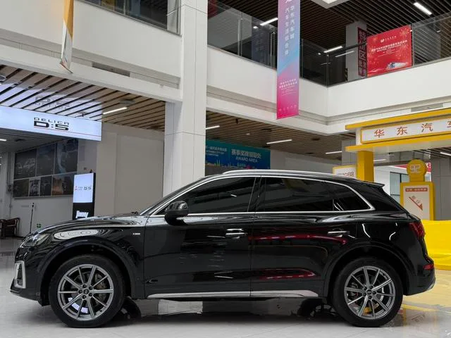 Audi Q5L 2022 40T Deluxe Dynamic exterior photo 9