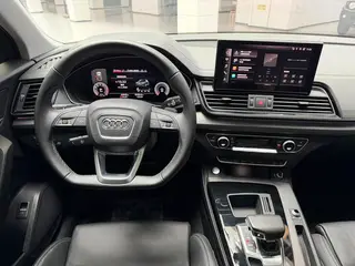 Audi Q5L 2022 40T Deluxe Dynamic interior photo 14